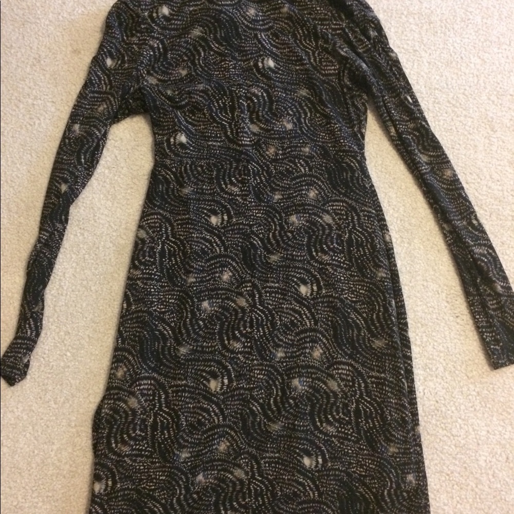 Dress - Picture 5 of 6